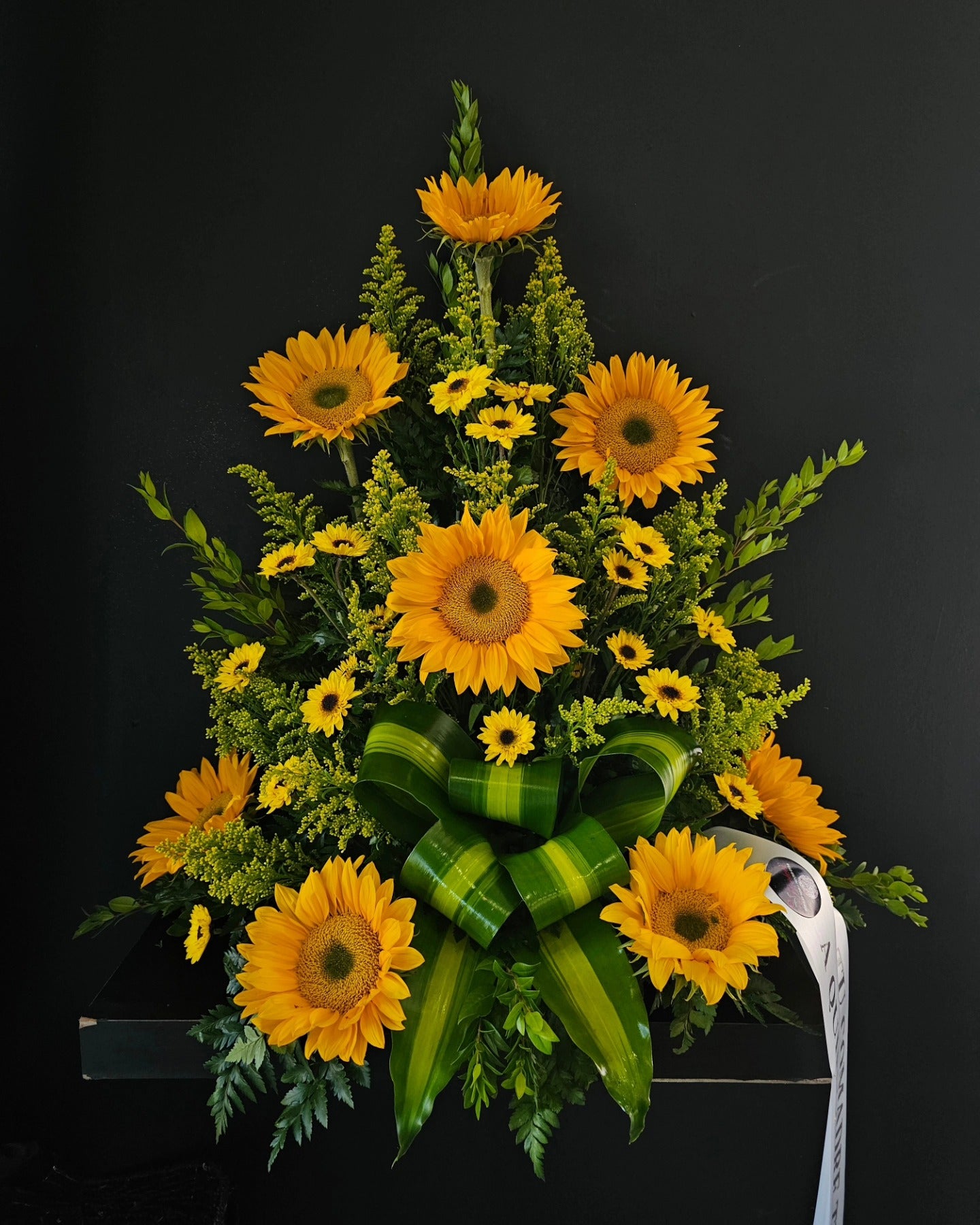 ARREGLO FLORAL EN GIRASOLES