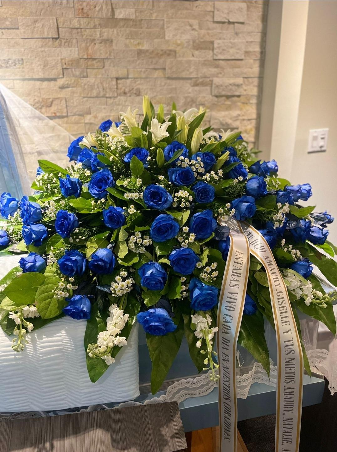 2004 CASKET ROSAS AZULES